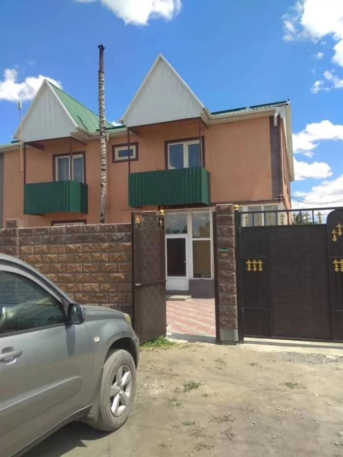 Janat Family Guesthouse Karakol Exterior photo